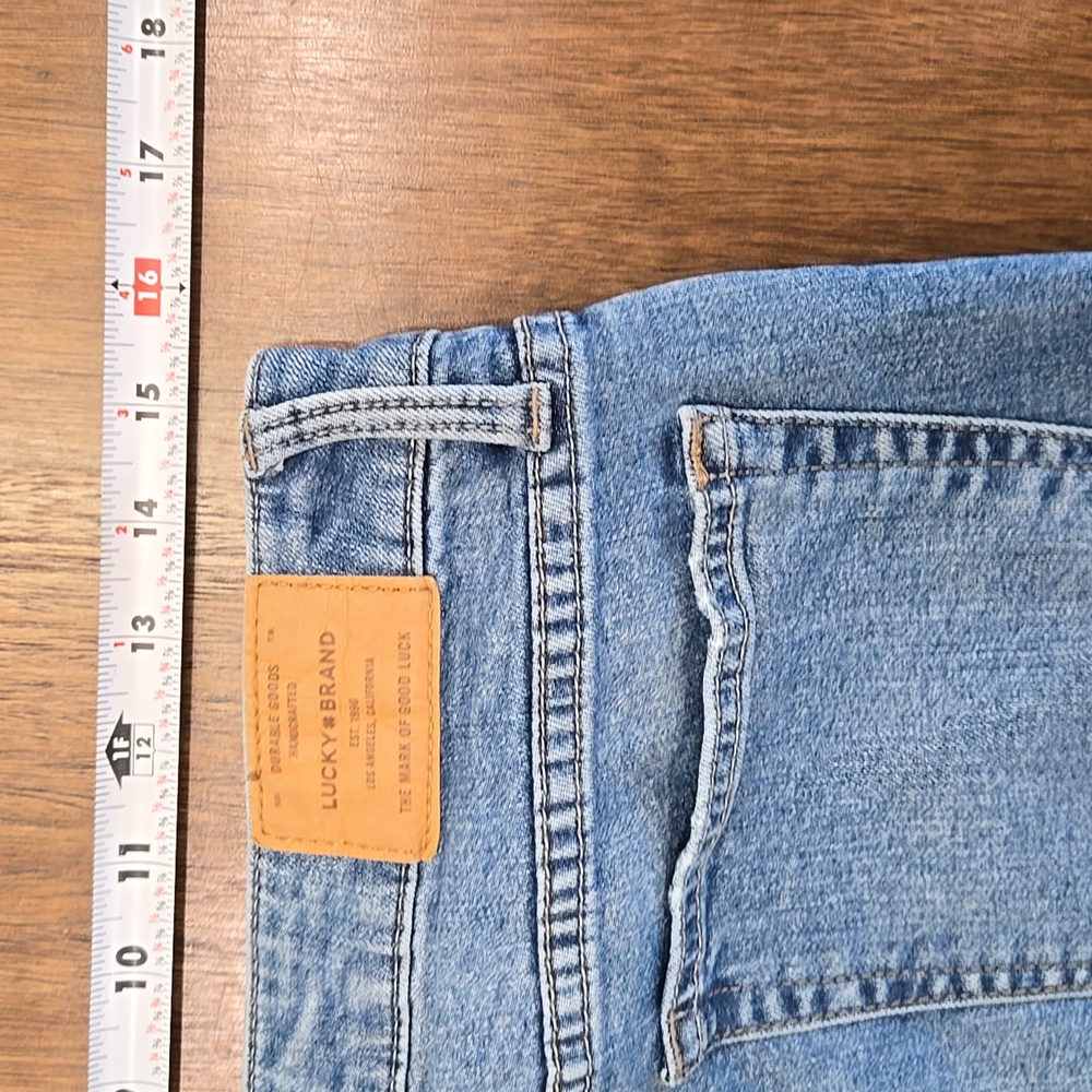 Lucky Brand Lolita Skinny Embroidered Jeans 25" Inseam - Picture 2 of 14